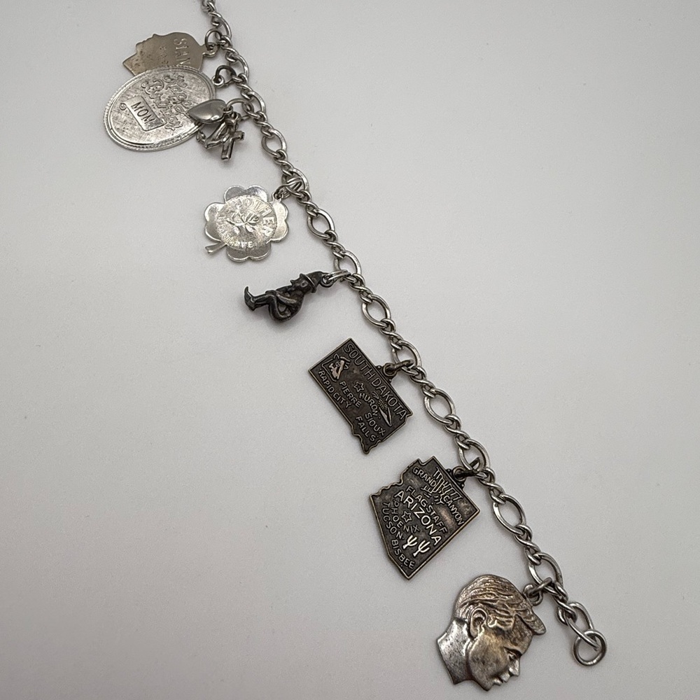 Sterling Silver Charm Bracelet with 8 Charms / Vintage